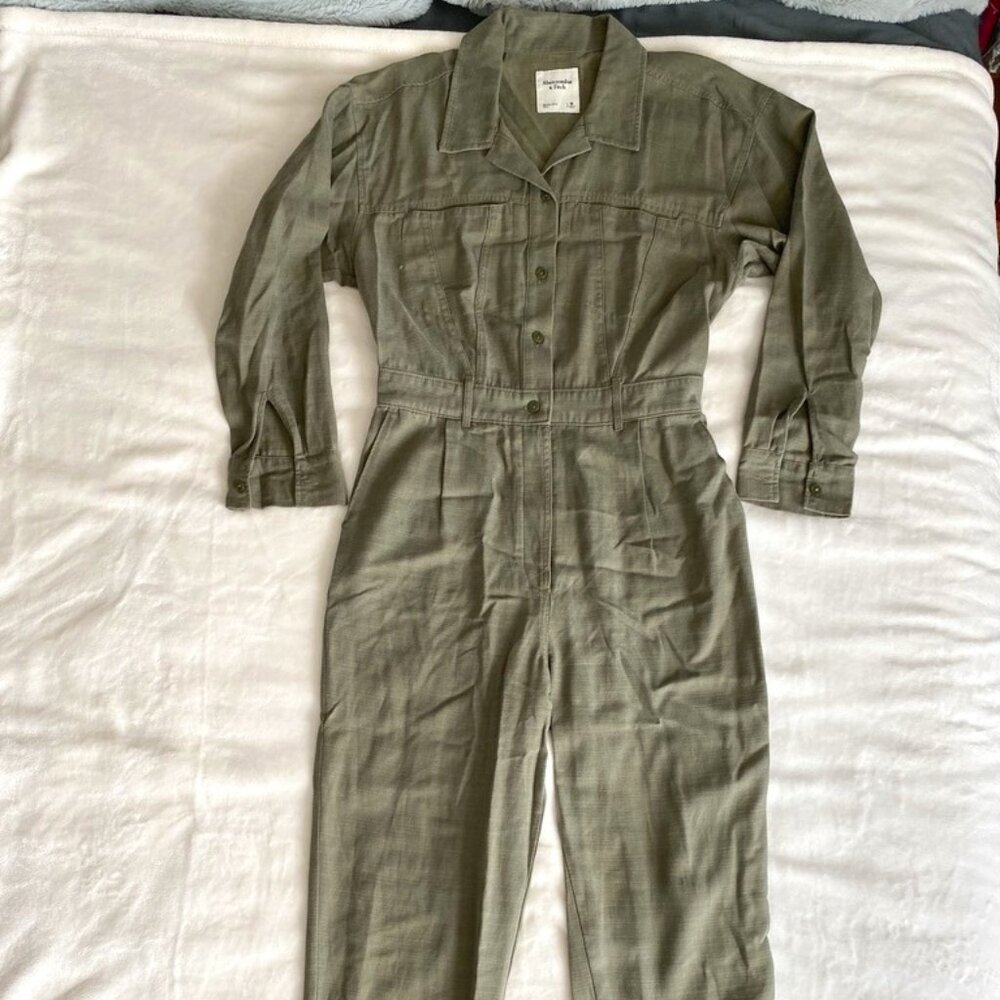 Abercrombie olive green utility jumpsuit M